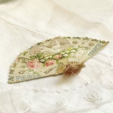 画像2: すずらんと薔薇の扇形スパンコールシート (2)